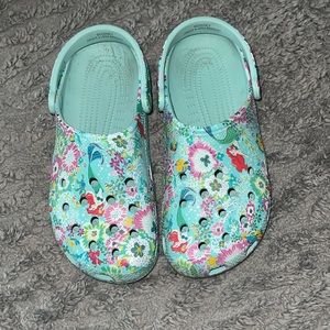 Crocs Unisex-Adult Classic Disney X Vera Bradley Little Mermaid Clog